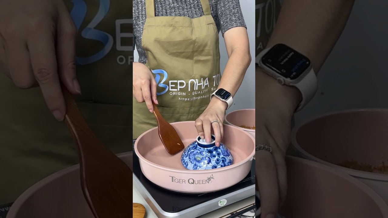 RECIPE "Cơm cà ri gà & trứng cuộn" với bộ nồi tay cầm rời hiệu Tiger Queen DCWCB-SET & DCWCP-SET