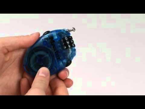 Operating the Master Lock 4603D Retractable Cable Lock