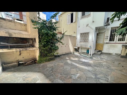 Video de YouTube - Casa en Venta de 3 dormitorios con Jardín y Patio en Pocitos, Montevideo