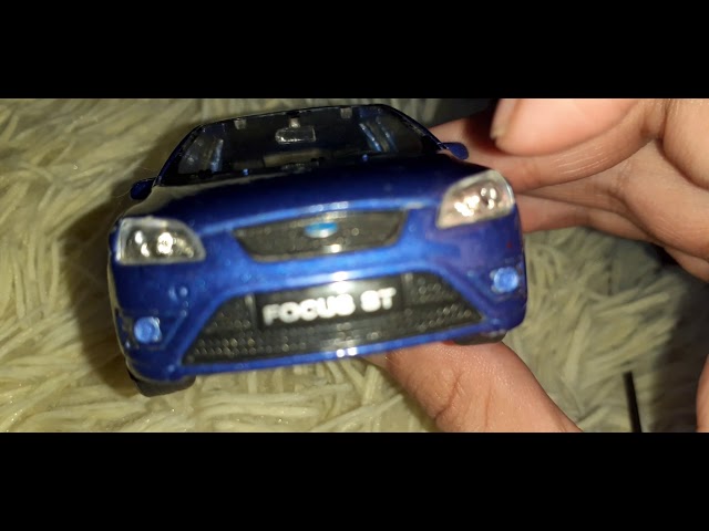 Vídeo relacionado con Welly Ford Focus St MK2 Azul 3 Puertas 2009 1/34-1/39 Metal Modelo Coche Die Cast Nuevo en Caja