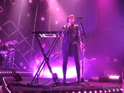 6/18 Tegan & Sara - Crowd Wild on Wireless Tegan + I Couldn't Be Your Friend @ 9:30 Club, DC 5/19/14