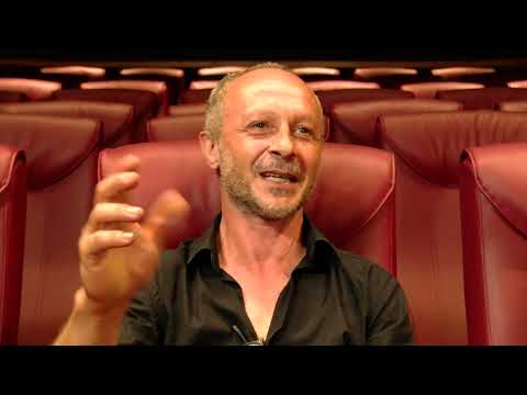 EFFETTO NOTTE - Intervista in studio a Carlo Rescigno, scenografo di 'Qui rido io' di M.Martone