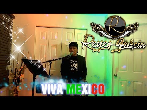 Tecladista de chicago Reyes Garcia tocando corridos perrones para contrataciones  773 603 7067