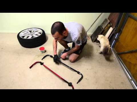 VE / VF Commodore Rear Sway Bar Removal - AutoInstruct