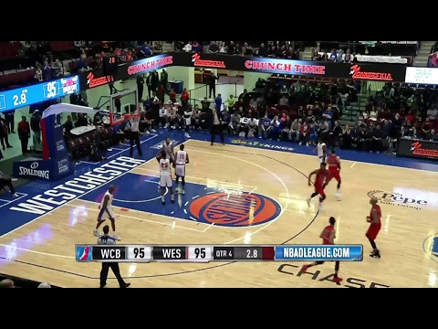 Alfonzo McKinnie with the dunk!