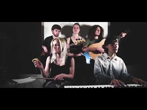 Ritzy Park - Mama Earth (acoustic)