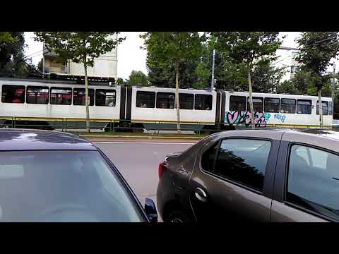 Tramvaiul v3a intrând în stația postavarului linia 40