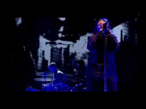 Portishead Live Glastonbury 2013 - Machine Gun