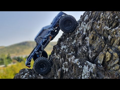 Custom Capra. Esc with blheli32, outrunner motor. Over-underdrive. #crawler