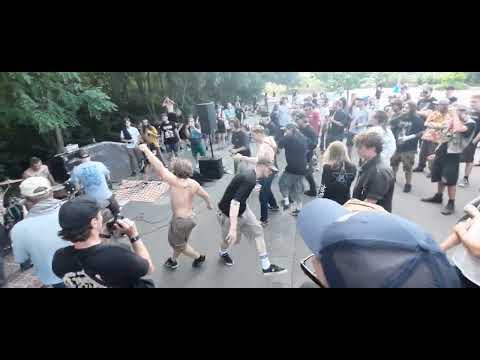 Play Video Youtube Video