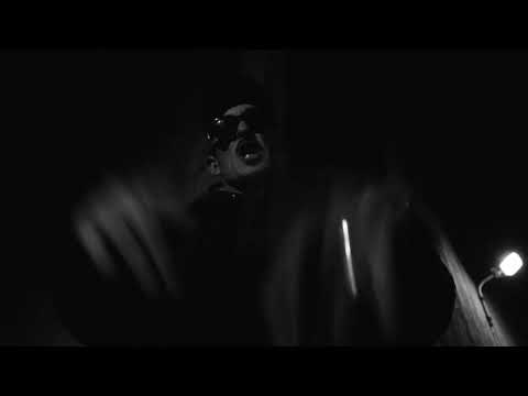 Holly Hood - Quem Dá Costas É Presa