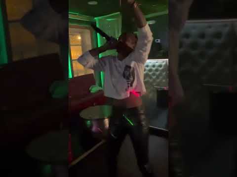 Performing BlkPearl Kee with TayMoney410