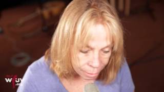 Rickie Lee Jones - "Finale: A Spider in the Circus of the Falling Star" (Live at WFUV)