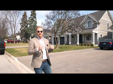 SOLD! | South Oakville Bungalow | 482 Brookside Drive - Oakville, Ontario