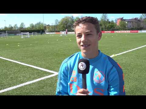 Jeugdspelers kijken uit naar derby & denken terug aan eigen derbywinst: 'Een heel bijzonder duel'