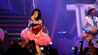 Katy Perry - Hummingbird Heartbeat - Manchester O2 Apollo - 21st March 2011