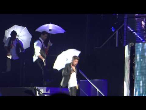 Justin Bieber - Love Me Like You Do Live Arnhem NL 2013