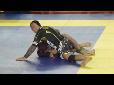 Richard Martin vs Mariusz Linke - FINAL - IBJJF European Open No-Gi 2013 - Black Senior 2 - Heavy