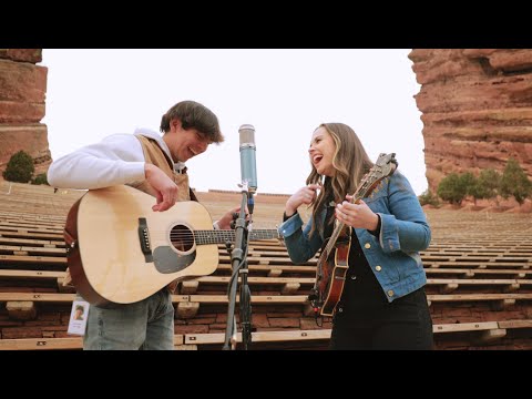 Sierra Hull + Wyatt Flores - "Shake The Frost" (Live at Red Rocks)