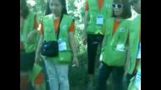 preview picture of video 'Wisatawan Korea di Kebun Nanas Desa Wisata Cisaat'