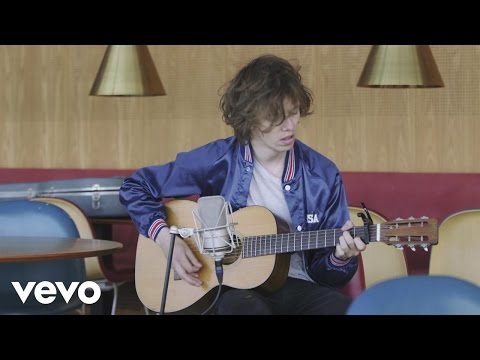Liv Før Døden - Carl Emil Petersen