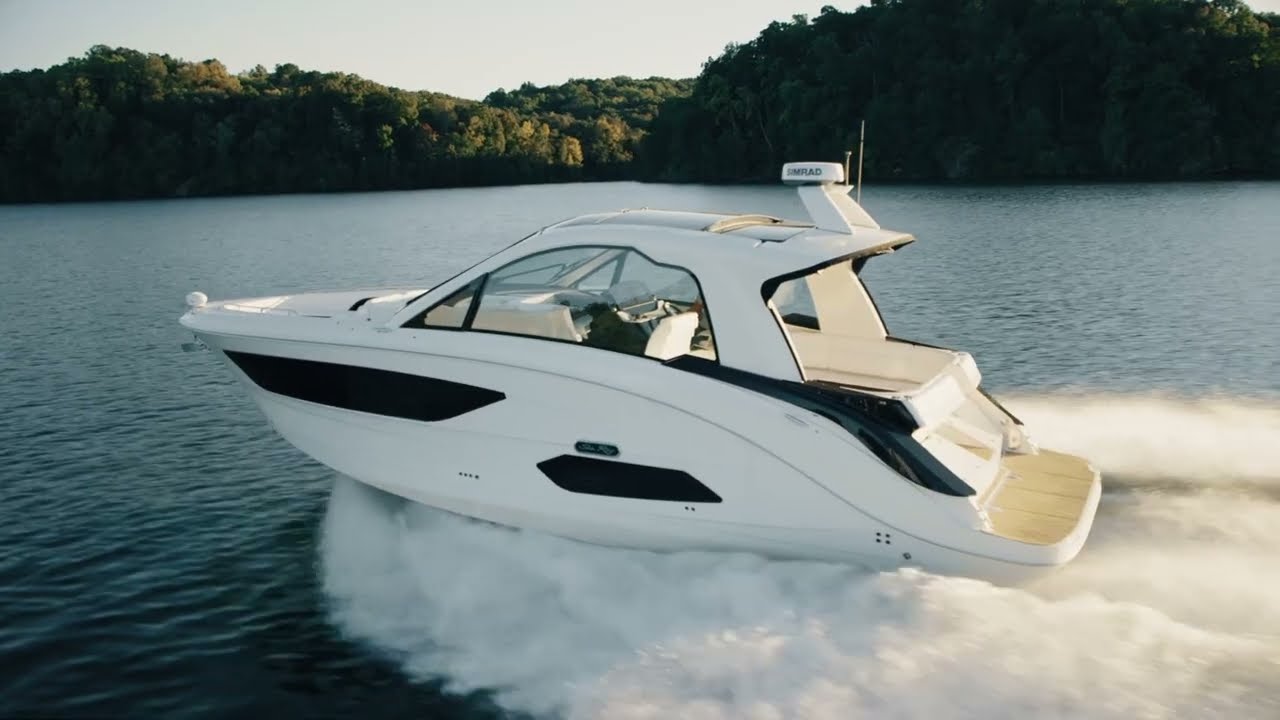 Sundancer 370 | New Sterndrive Propulsion | Sea Ray Boats