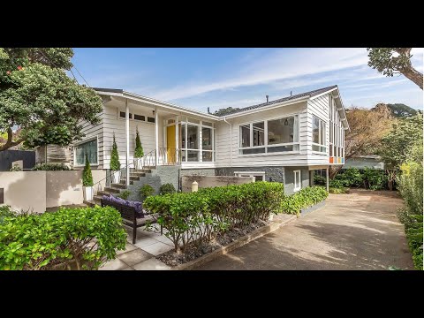 30 Mantell Street, Seatoun - Wellington (Annie Newell)