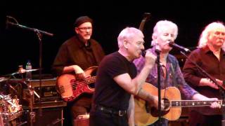 Graham Nash &amp; Allan Clarke sing Bus stop