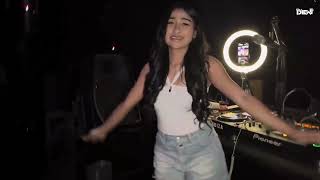 Download lagu VIRAL TIKTOK GORESAN LUKA  RHEKA RESTU  NEW FUNKOT VERSION 2025 BY DJ DEWI ON THE MIX mp3