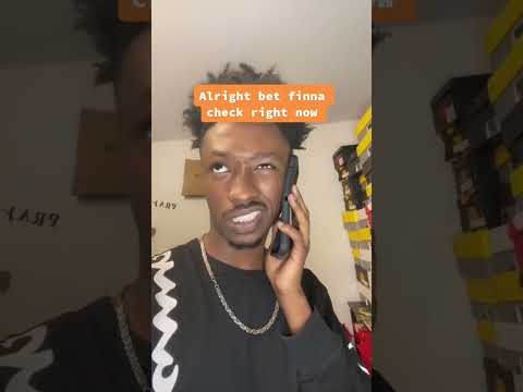 An Alien super yellow moon outside 🌝👽  #miahmooooo #sneakerhead