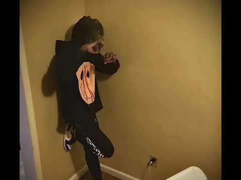 Key Skeechy Ft. RioBaby Rekords-Different Baggy