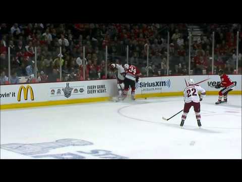 Raffi Torres hits Marian Hossa!  Game 3 Coyotes @ Hawks