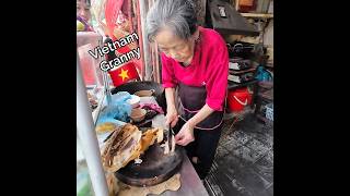 Eating Pho in Hanoi, Vietnam at granny’s house #travel