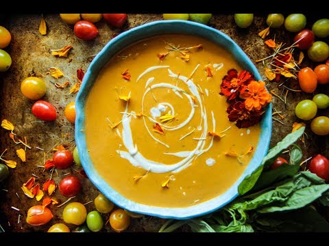 Creamy Vegan Tomato Basil Soup