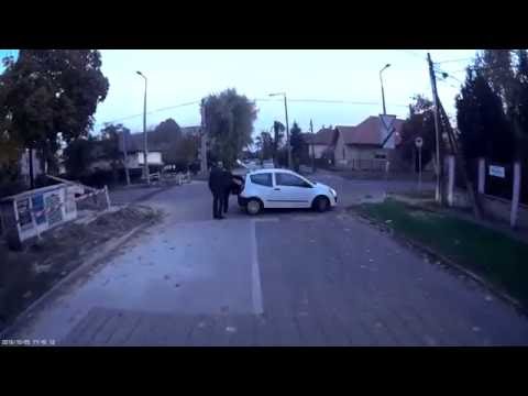 Így volt kényelmes - It was convenient this way