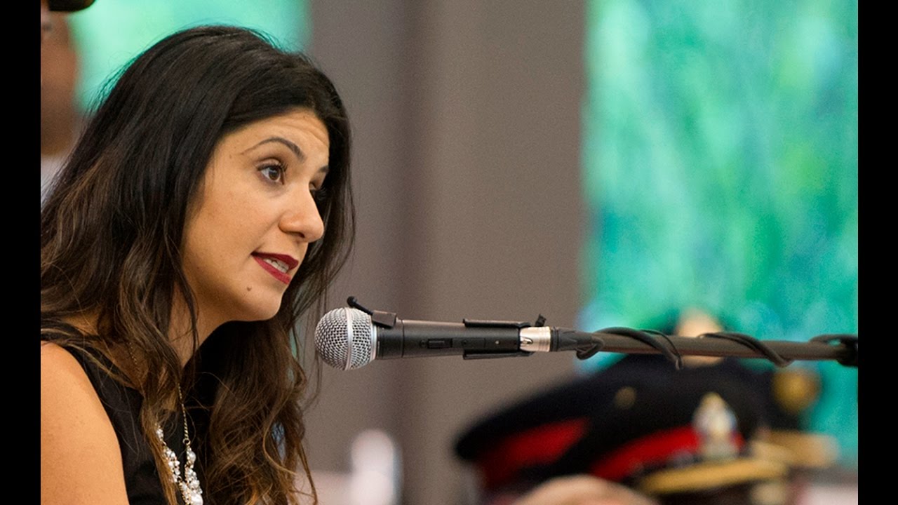 Dilnasz Garda speaks at the gradation of new constables