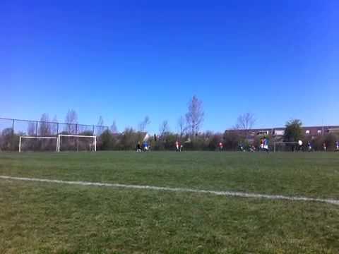 Hoofddorp s.v. D3 (za) vs. WV-HEDW D1 (za) 4-5-2013 12:33