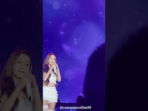 231216 Jessica Jung - Beautiful Mind @ Diamond Dreams concert in Singapore