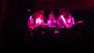 Play Off - Stoned Toons (extract) Live @ Madame Moustache (2011)