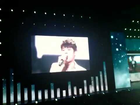 [FANCAM] 130309 Woohyun - Dreaming (Dream High OST) @ Music Bank in Jakarta
