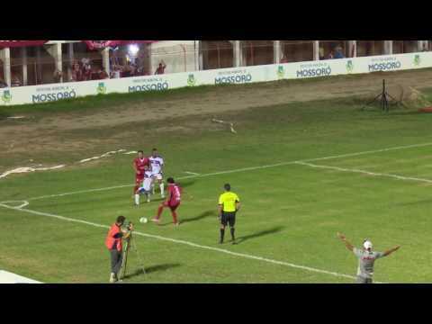 Tiago Barreiros Meia/Atacante