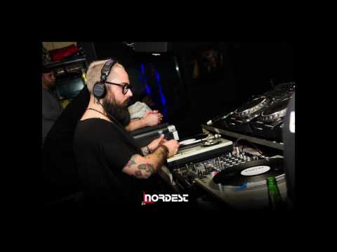 Mauro Picco @ TECHNO REMEMBER + METEMPSICOSI 22.04.17 Discoteca Nordest