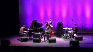 Salvador Sobral - Evora - Excuse me