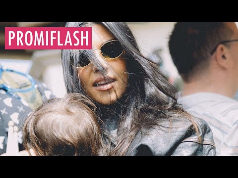 Kourtney Kardashian strahlt mit süßem Baby Rocky in Italien