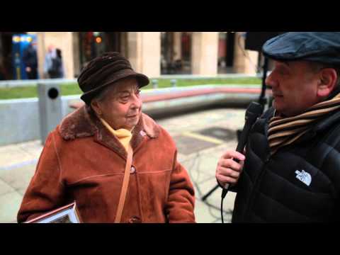 70 év unokái című köztéri fotókiállítás Barna Pálné Katalin