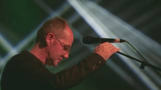 Colm Mac Con Iomaire and Iarla Ó&#39;Lionáird performing &#39;Samhradh Samhradh&#39; at Folkfest Killarney 2016