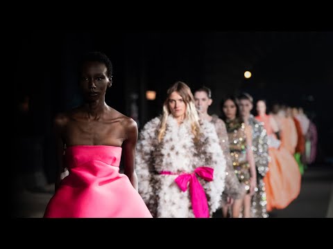 VALENTINO Couture Spring 2023