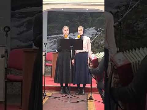 Va veni, va veni Cel ce vine - Surorile Mandici