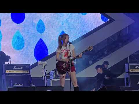 [4K] 260814 QWER - 눈물참기 직캠 (FANCAM) | 2026 전주 얼티밋 뮤직 페스티벌 JUMF