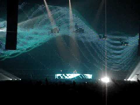 Tiesto - June 2007 - Arnhem - Smack my bitch up!